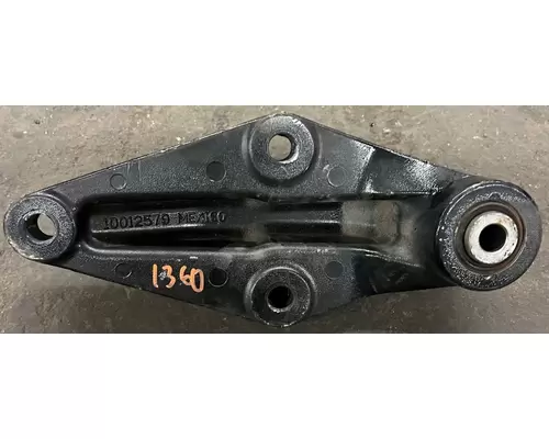 KENWORTH T3 Series Spring Hanger