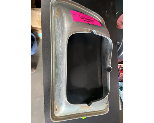 KENWORTH T300 471 Headlight Components