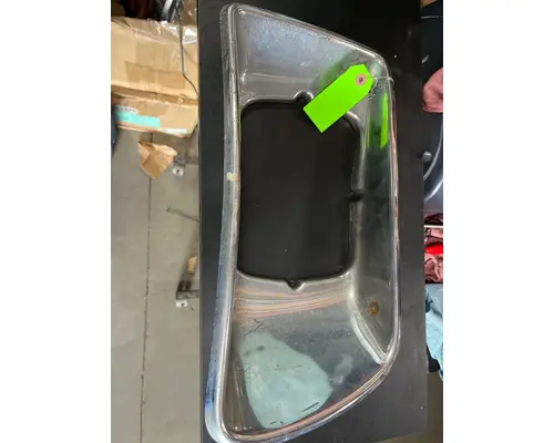 KENWORTH T300 Body Parts, Misc.