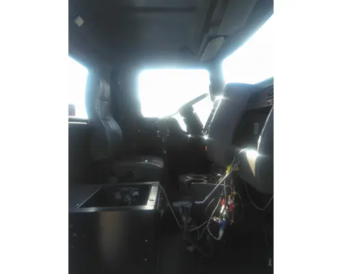 KENWORTH T300 CAB