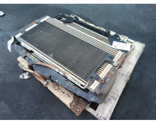 KENWORTH T300 COOLING ASSEMBLY (RAD, COND, ATAAC)