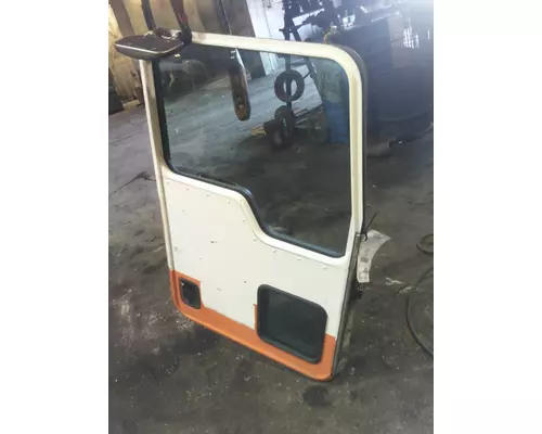 KENWORTH T300 DOOR ASSEMBLY, FRONT