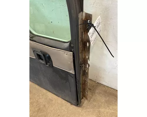 KENWORTH T300 Door Assembly, Front