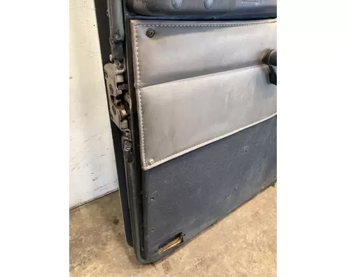 KENWORTH T300 Door Assembly, Front