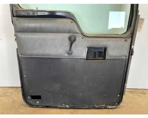 KENWORTH T300 Door Assembly, Front