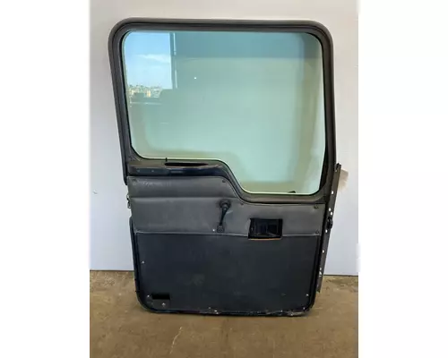 KENWORTH T300 Door Assembly, Front