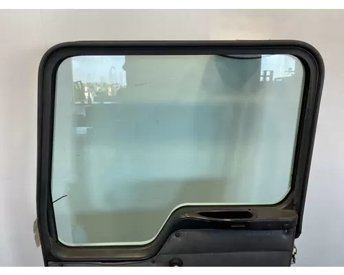 KENWORTH T300 Door Assembly, Front