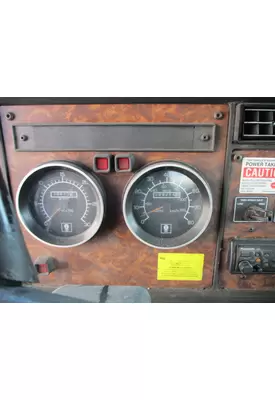 KENWORTH T300 GAUGE CLUSTER