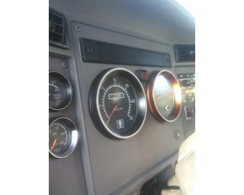 KENWORTH T300 GAUGE CLUSTER
