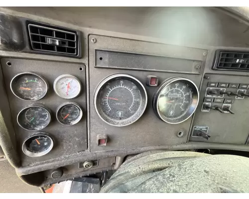 KENWORTH T300 Instrument Cluster