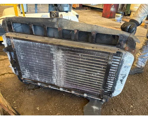 KENWORTH T300 Radiator