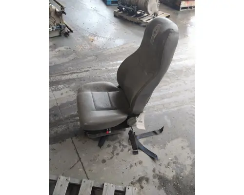 KENWORTH T300 SEAT, FRONT