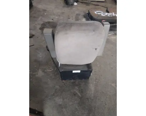 KENWORTH T300 SEAT, FRONT