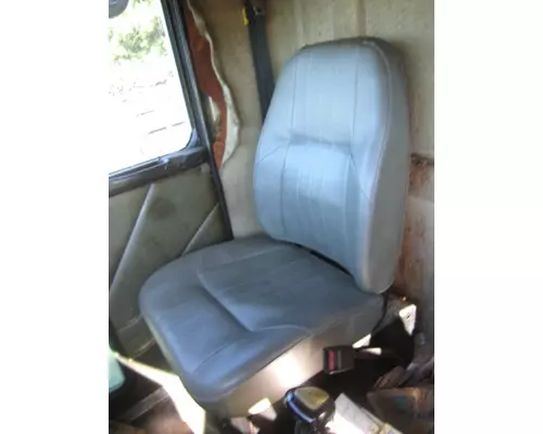 KENWORTH T300 SEAT, FRONT