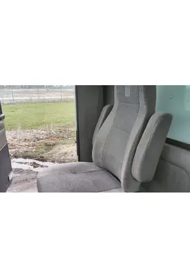 KENWORTH T300 SEAT, FRONT