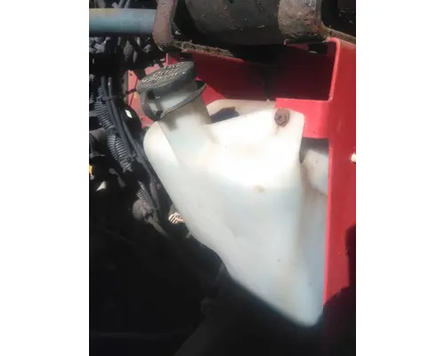KENWORTH T300 WINDSHIELD WASHER RESERVOIR