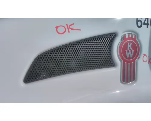 KENWORTH T370 AIR INTAKE LOUVERCOVER