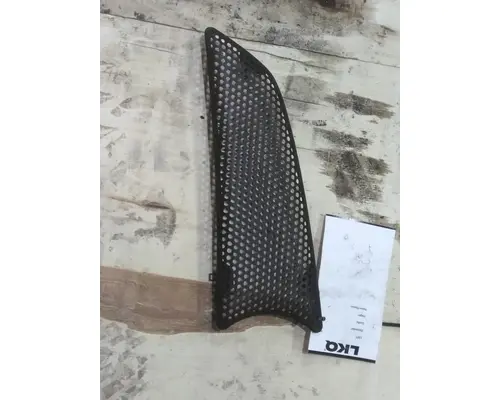 KENWORTH T370 AIR INTAKE LOUVERCOVER