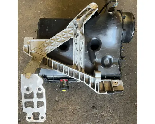 KENWORTH T370 Air Cleaner