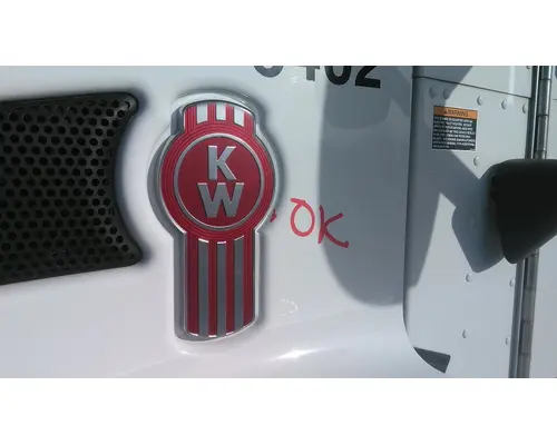 KENWORTH T370 BODY PARTS, MISC.