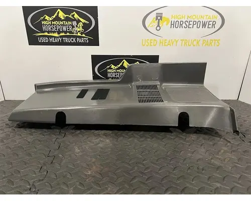 KENWORTH T370 Body Parts, Misc.