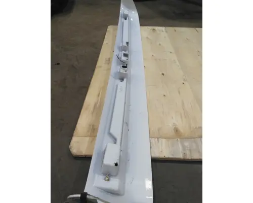 KENWORTH T370 CAB CLIP