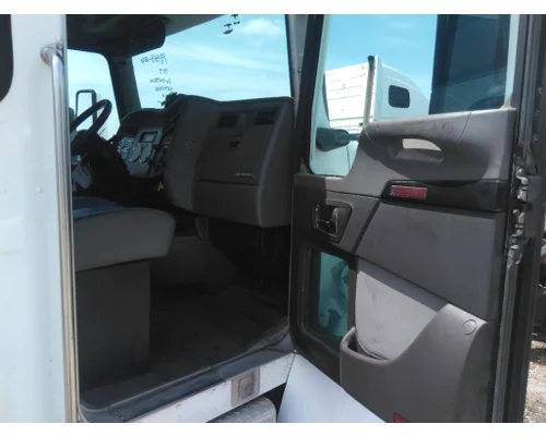 KENWORTH T370 CAB
