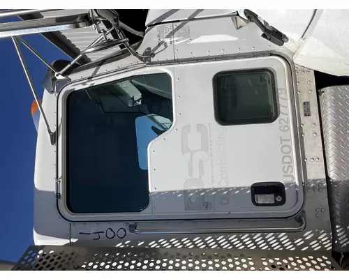 KENWORTH T370 Door Assembly, Front