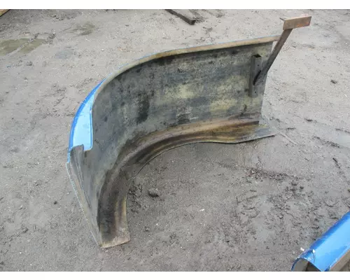 KENWORTH T370 FENDER ASSEMBLY, REAR