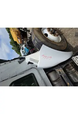KENWORTH T370 Fender Extension