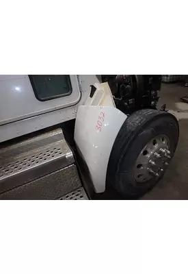 KENWORTH T370 Fender Extension