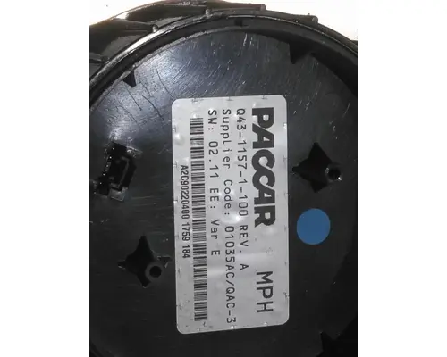 KENWORTH T370 GAUGE CLUSTER