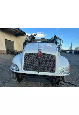 KENWORTH T370 Grille