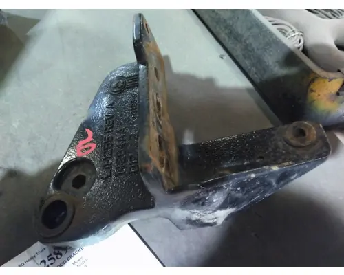 KENWORTH T370 HOOD BRACKET
