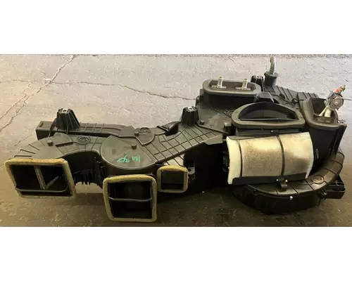 KENWORTH T370 Heater Assembly