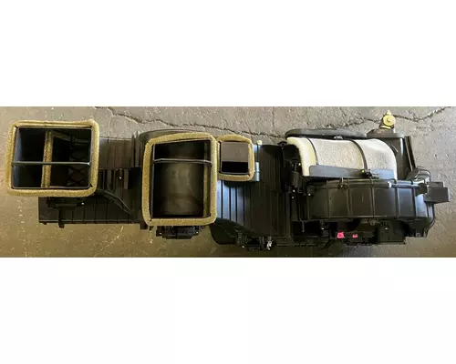 KENWORTH T370 Heater Assembly