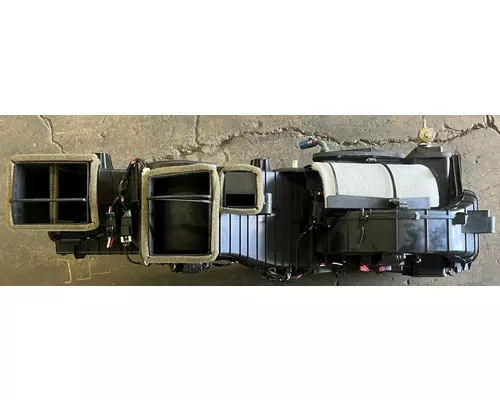 KENWORTH T370 Heater Assembly