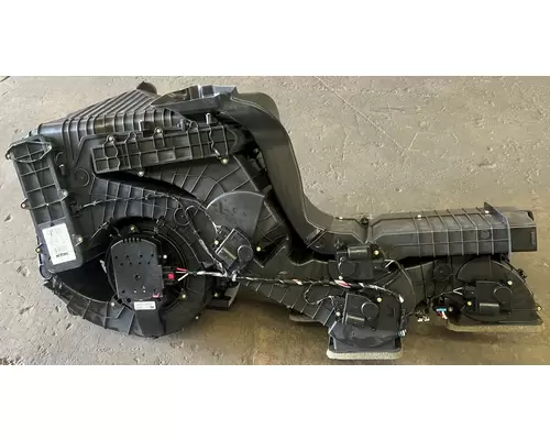 KENWORTH T370 Heater Assembly