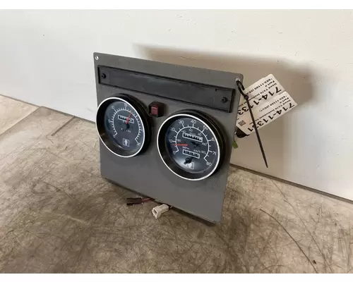 KENWORTH T370 Instrument Cluster