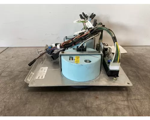 KENWORTH T370 Instrument Cluster