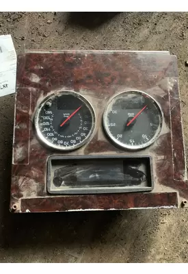 KENWORTH T370 Instrument Cluster