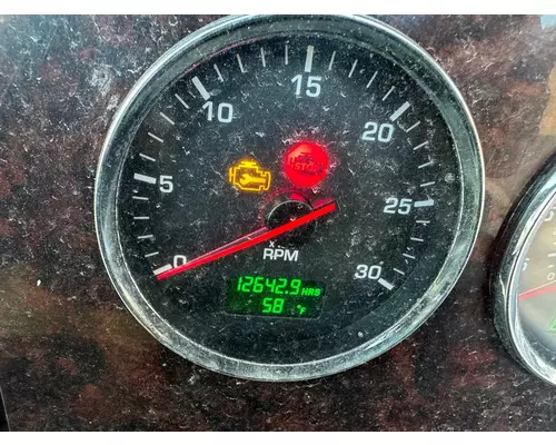 KENWORTH T370 Instrument Cluster