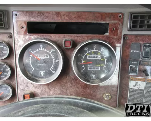 KENWORTH T370 Instrument Cluster