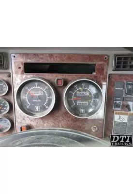 KENWORTH T370 Instrument Cluster