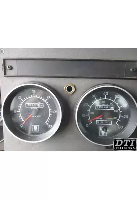 KENWORTH T370 Instrument Cluster