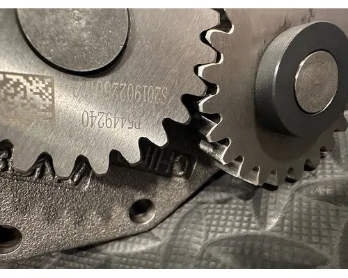 KENWORTH T370 Oil Pump