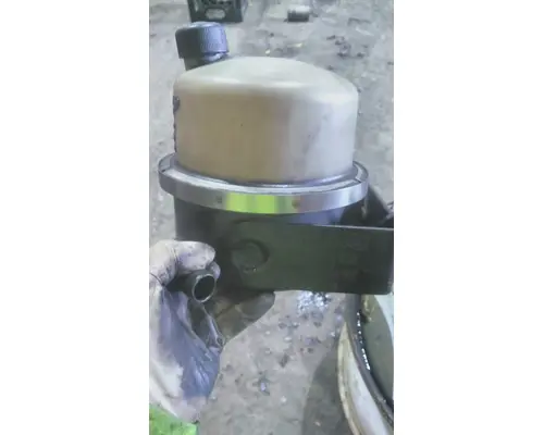 KENWORTH T370 POWER STEERING RESERVOIR