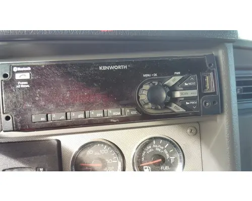 KENWORTH T370 RADIO AMFMBLUETOOTH