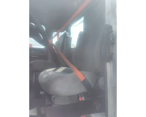 KENWORTH T370 SEAT, FRONT