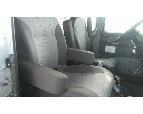 KENWORTH T370 SEAT, FRONT
